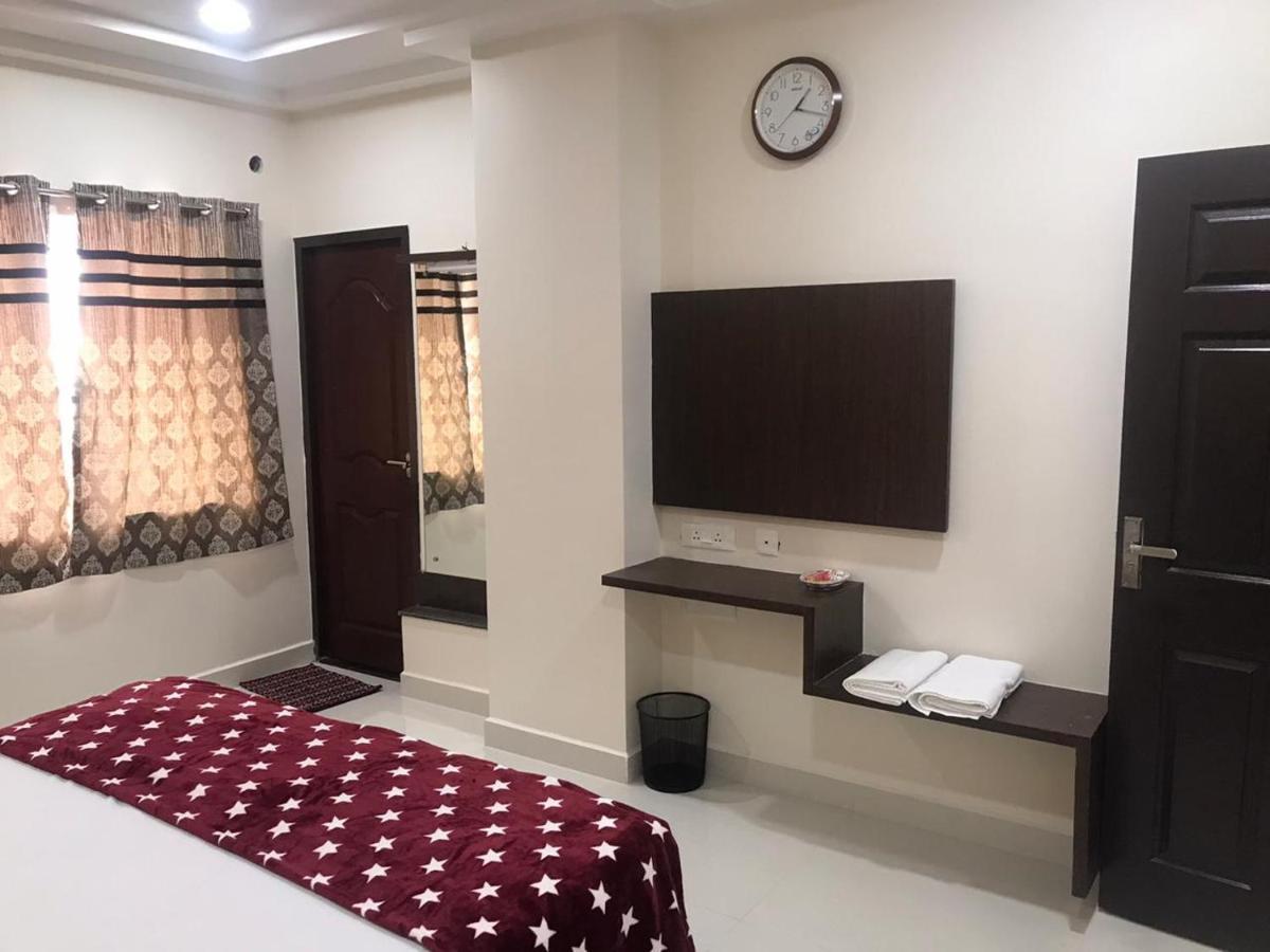 Sri Krishna Residency Hotel Eluru Exterior photo